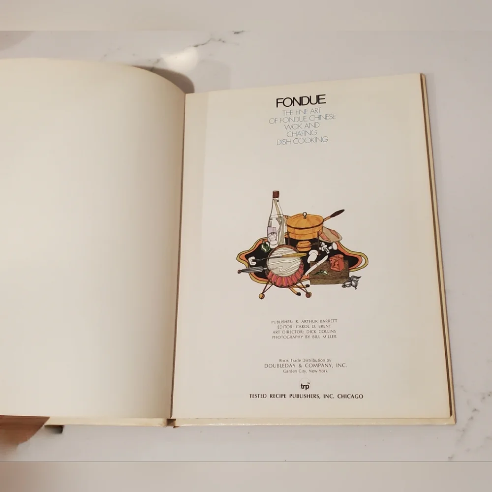 Vintage Gourmet International Fondue Wok Chafing Dish Hardback Cookbook 1970s